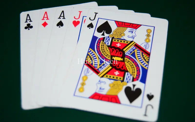 Cách so sánh cù lũ và thứ tự các bộ bài mạnh giúp người chơi Hubet làm chủ ván đấu